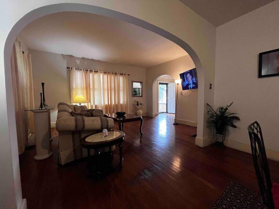 Comfortable 2-Bdrm Spacious Home With Wifi & Patio Indianapolis Exteriör bild