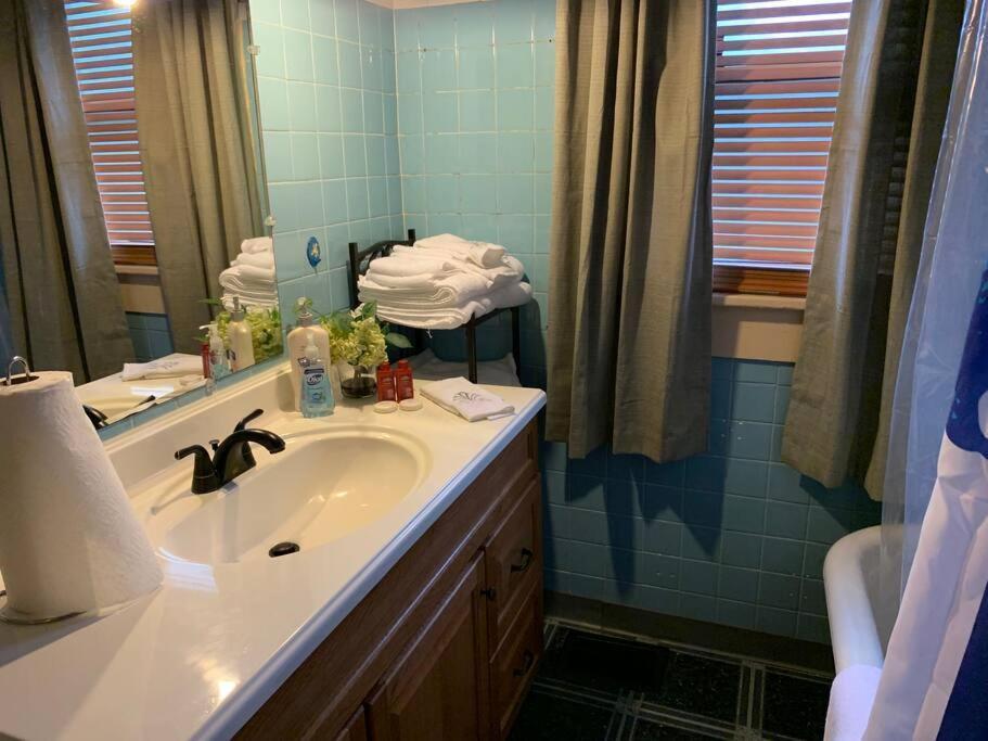 Comfortable 2-Bdrm Spacious Home With Wifi & Patio Indianapolis Exteriör bild