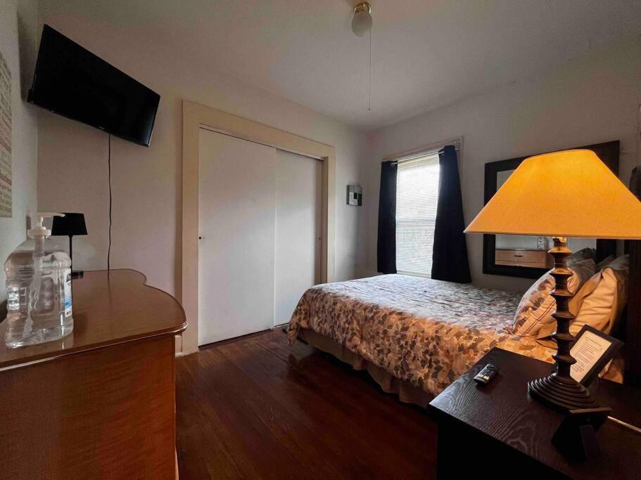 Comfortable 2-Bdrm Spacious Home With Wifi & Patio Indianapolis Exteriör bild