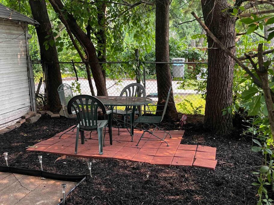 Comfortable 2-Bdrm Spacious Home With Wifi & Patio Indianapolis Exteriör bild