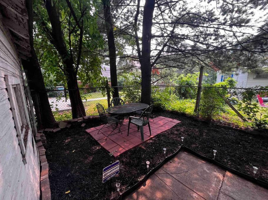 Comfortable 2-Bdrm Spacious Home With Wifi & Patio Indianapolis Exteriör bild