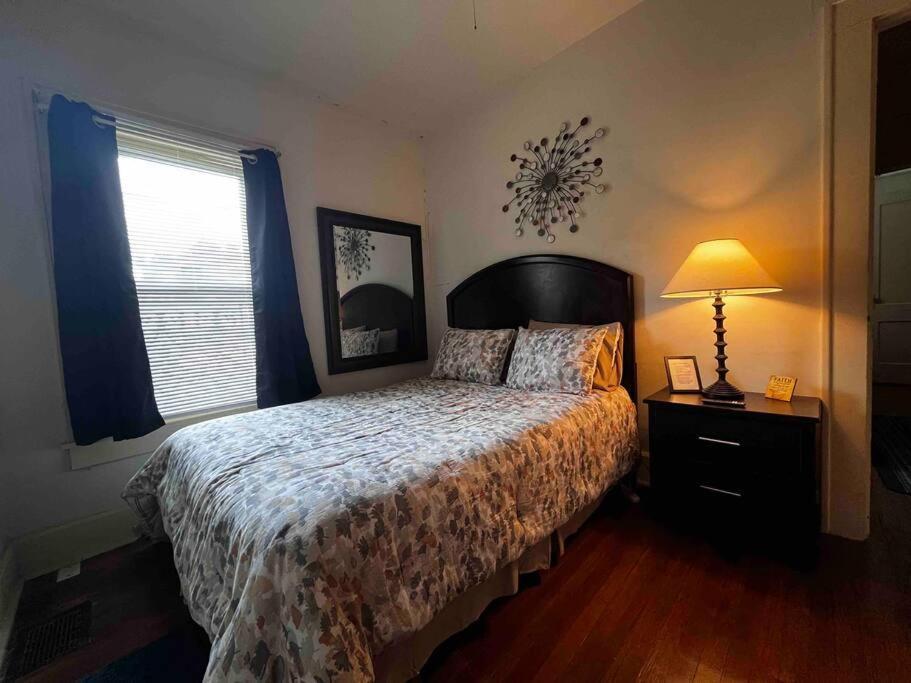 Comfortable 2-Bdrm Spacious Home With Wifi & Patio Indianapolis Exteriör bild