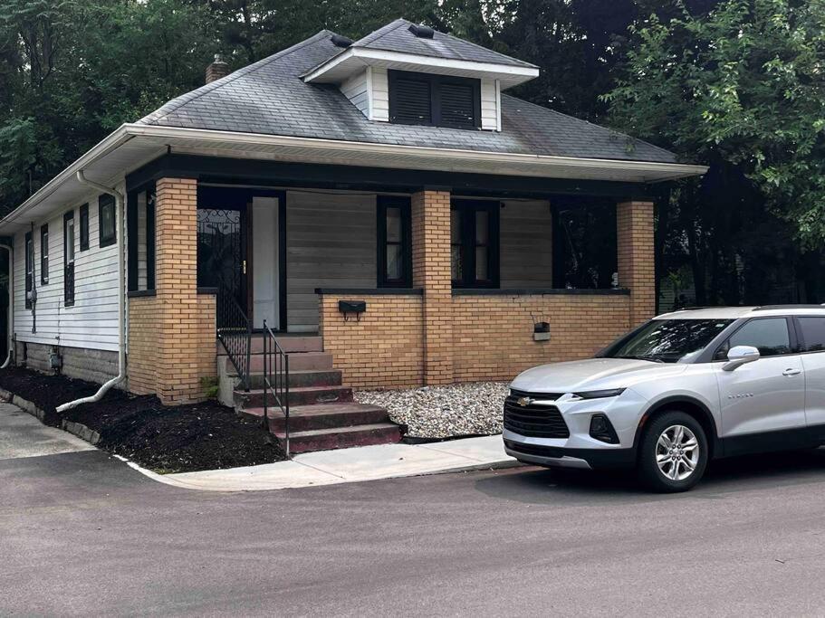 Comfortable 2-Bdrm Spacious Home With Wifi & Patio Indianapolis Exteriör bild